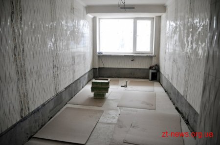 У Центрі вертебрології вже переходять до ремонту другого поверху