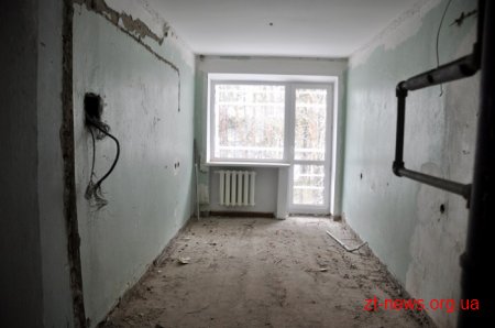 У Центрі вертебрології вже переходять до ремонту другого поверху