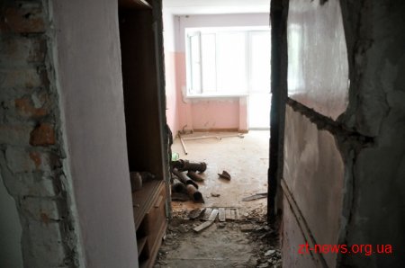У Центрі вертебрології вже переходять до ремонту другого поверху
