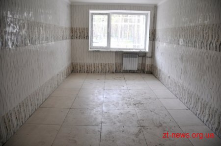 У Центрі вертебрології вже переходять до ремонту другого поверху