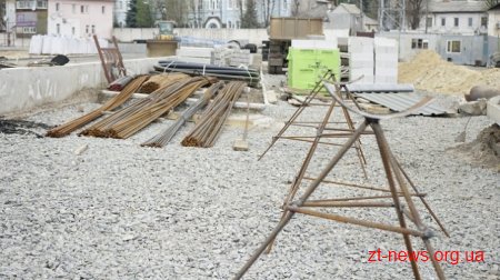 На стадіоні «Полісся» працюють над тренерською та тенісними кортами