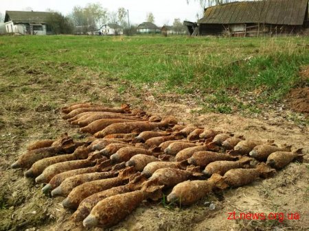 На Житомирщині мисливці за металом знайшли 44 мінометні міни