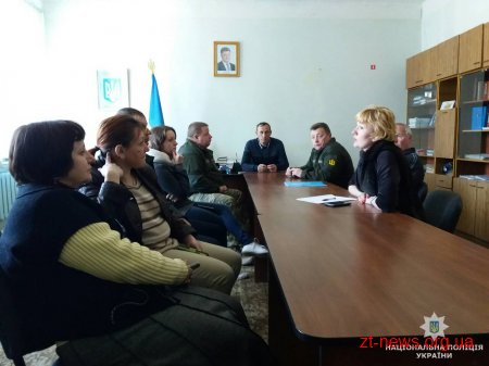На Житомирщині матір залишила дворічну дитину в замкненій хаті та поїхала по справах