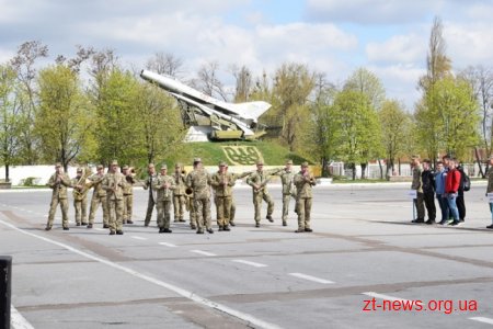 Близько 10 команд із шкіл області традиційно взяли участь в обласній спартакіаді допризовної молоді