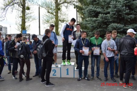 Близько 10 команд із шкіл області традиційно взяли участь в обласній спартакіаді допризовної молоді