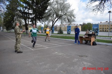 Близько 10 команд із шкіл області традиційно взяли участь в обласній спартакіаді допризовної молоді