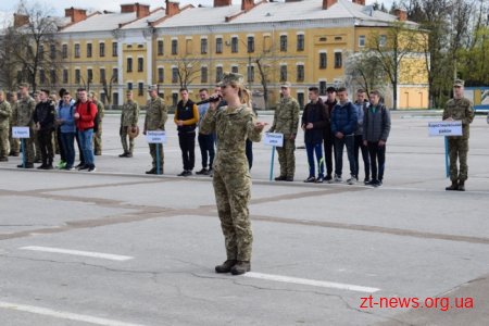 Близько 10 команд із шкіл області традиційно взяли участь в обласній спартакіаді допризовної молоді