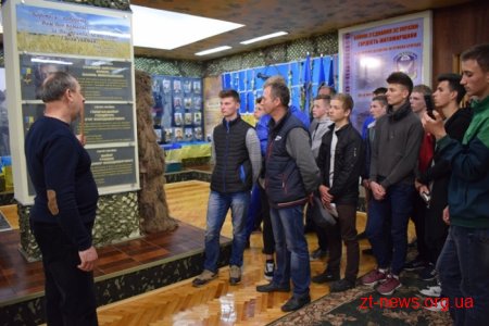 Близько 10 команд із шкіл області традиційно взяли участь в обласній спартакіаді допризовної молоді