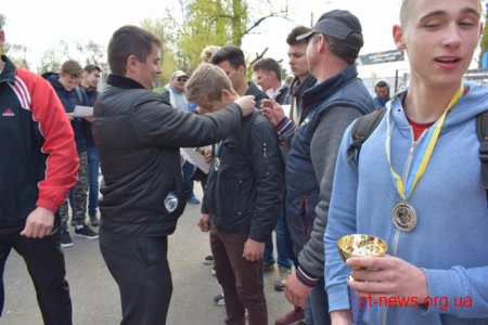 Близько 10 команд із шкіл області традиційно взяли участь в обласній спартакіаді допризовної молоді