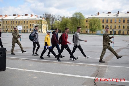 Близько 10 команд із шкіл області традиційно взяли участь в обласній спартакіаді допризовної молоді