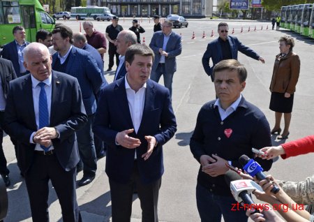 Вже найближчим часом вулицями Житомира курсуватимуть 17 нових автобусів