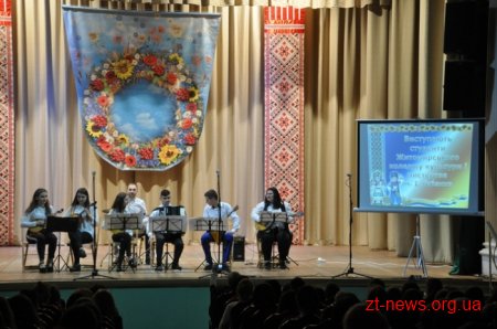 У Житомирі привітали 155 дітей-сиріт, які цього року стануть випускниками