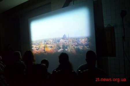 У Житомирі показали незвичайну виставу «Листи незнайомому другу з Нью-Йорка»