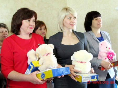 Родині з Новограда-Волинського, яка взяла на виховання 5 дітей, придбали будинок