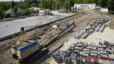 На стадіоні «Полісся» роблять армовані каркаси під палійне поле