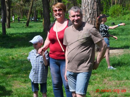 В гідропарку для безпритульних собак шукали нових господарів