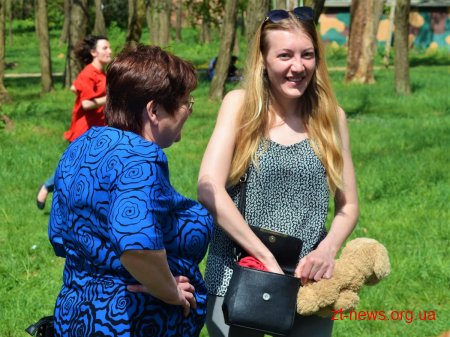 В гідропарку для безпритульних собак шукали нових господарів