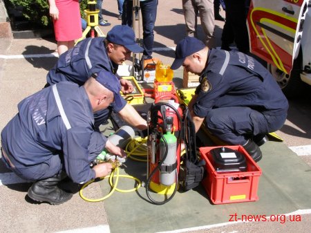 Шість оперативно-рятувальних підрозділів області отримали нову техніку