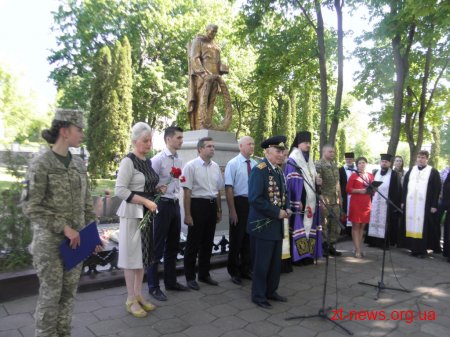 У Житомирі на двох військових кладовищах вшанували пам’ять загиблих в роки Другої світової війни