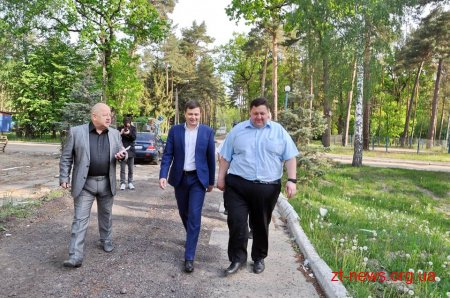 Ігор Гундич перевірив, як іде реконструкція Центру вертебрології
