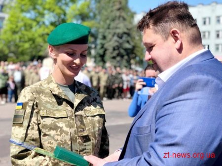 Прикордонники отримали ключі від 50 нових квартир в Овручі