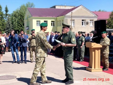 Прикордонники отримали ключі від 50 нових квартир в Овручі
