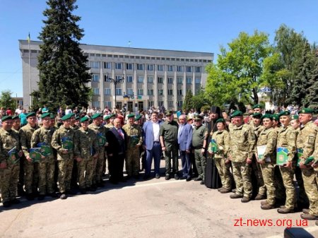 Прикордонники отримали ключі від 50 нових квартир в Овручі