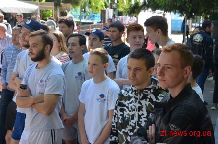 У Житомирі проходить благодійно-розважальний фестиваль «Крила»