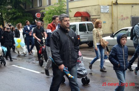 Декілька сотень житомирян взяли участь у святковій ході в рамках відзначення Свята сім’ї