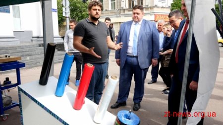 Підприємства та організації Житомирщини представляють можливості області на 6 виставках