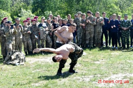 Міністр молоді та спорту відвідав військовий вишкіл учасників «Джура-Десантник» на Житомирщині
