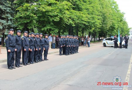У Житомирі на вірність Українському народові присягнули 25 поліцейських конвойної служби