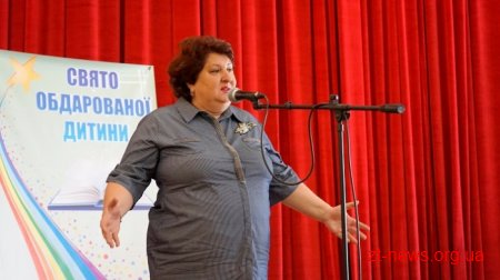 В обласному центрі нагородили обдарованих учнів – переможців олімпіад та конкурсів