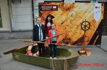 На Михайлівській облаштували фотозони «Подорож Європою»