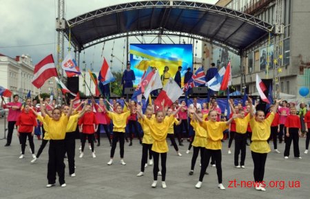 У рамках Днів Європи у Житомирі відбулася святкова хода «Житомир багатонаціональний»