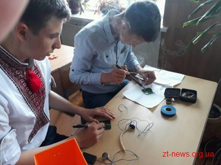 Житомиряни стали переможцями Всеукраїнського молодіжного хакатону «X REALITY HACK 2018»