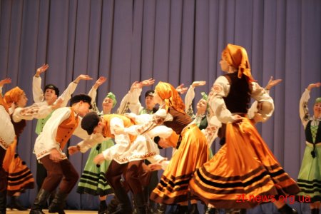 В драмтеатрі відбувся звітний концерт хореографічного ансамблю «Сонечко»