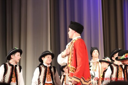 В драмтеатрі відбувся звітний концерт хореографічного ансамблю «Сонечко»