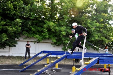 На Чемпіонаті області з пожежно-прикладного спорту змагаються 250 рятувальників