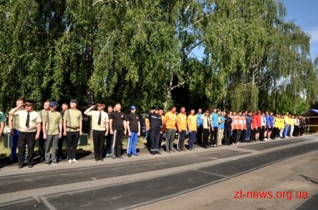 На Чемпіонаті області з пожежно-прикладного спорту змагаються 250 рятувальників