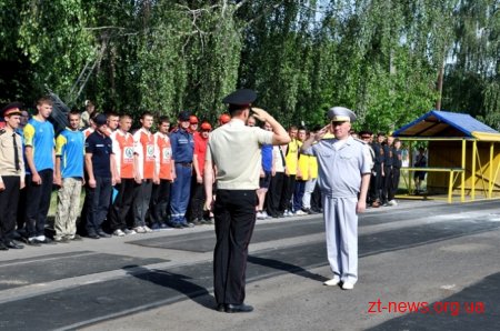 На Чемпіонаті області з пожежно-прикладного спорту змагаються 250 рятувальників