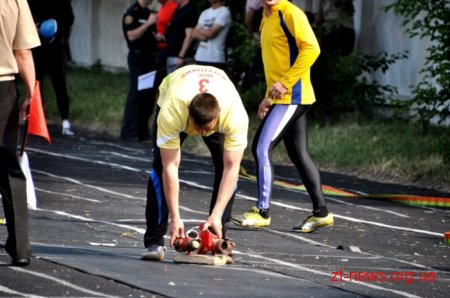 На Чемпіонаті області з пожежно-прикладного спорту змагаються 250 рятувальників