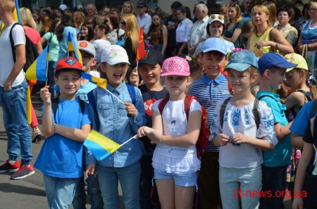 На Майдані Соборному відбулася урочиста зустріч військовослужбовців 95-ї бригади