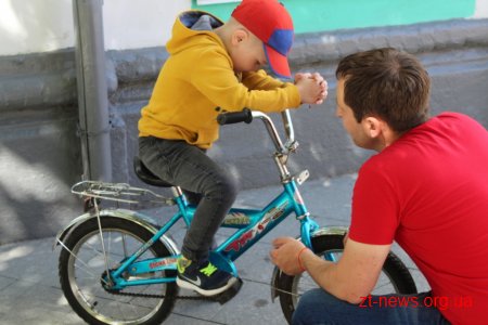 Більше тисячі велосипедистів проїхали вулицями Житомира