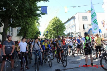 Більше тисячі велосипедистів проїхали вулицями Житомира
