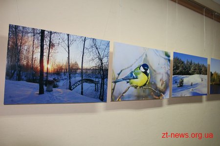 В обласній науковій бібліотеці відкрилася персональна фотовиставка Михайла Купневича