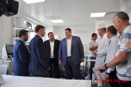Керівники області разом із депутатами відкрили оновлене «інсультне» відділення в обласній лікарні