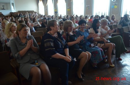 Подяками міського голови нагородили студентів ЖДУ ім. І. Франка