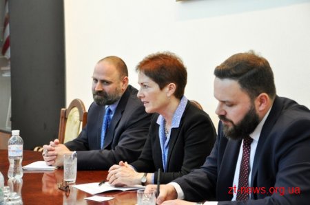 Керівники міста та області провели зустріч з Послом США Марі Йованович