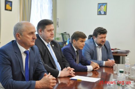 Керівники міста та області провели зустріч з Послом США Марі Йованович